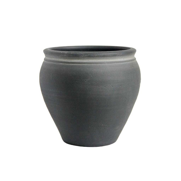 http://meridianny.com/cdn/shop/products/Black-Clay-Pot-Vase-Planter_600x.jpg?v=1642264984